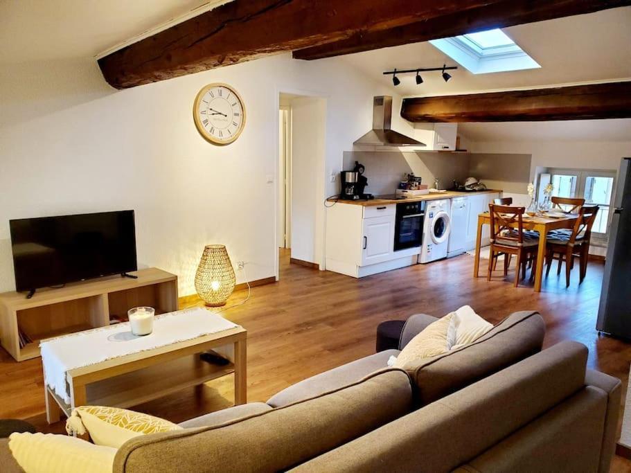 קרקסון Appartement Chaleureux Au Pied De La Cite Avec Parking מראה חיצוני תמונה